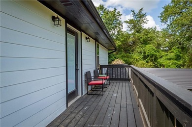 Distinctive architecture, extensive updates, and inviting - photo 37