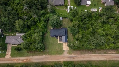 Distinctive architecture, extensive updates, and inviting - photo 42
