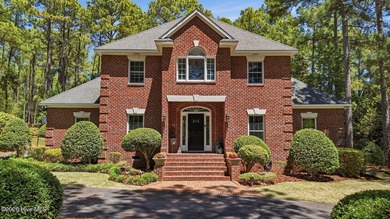 Located inside the gates of Mid South Club, this well-crafted - photo 1