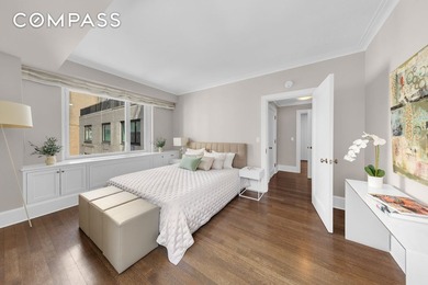 PARK AVENUE RESIDENCE FEATURING: HIGH FLOOR, HIGH CEILINGS - photo 11