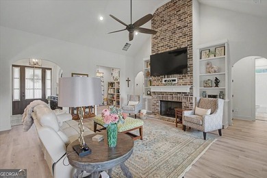 This gorgeous custom home in the desirable East Paulding - photo 13