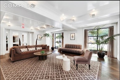 PARK AVENUE RESIDENCE FEATURING: HIGH FLOOR, HIGH CEILINGS - photo 18