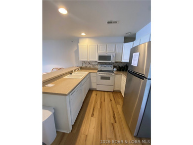 ***Garage Available*** Start your lake adventures in this - photo 25