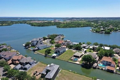 This exceptional Lake LBJ waterfront lot features an impressive - photo 7