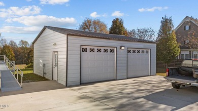 Truly unique 3 Or 4 BR / 2 Bath with 1941 Square Feet PLUS a - photo 8