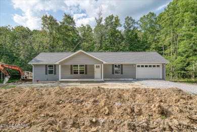 Lake Tansi Home Sale Pending in Crossville Tennessee