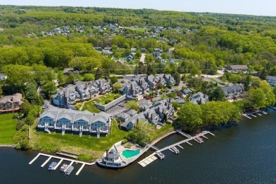 Lake Condo For Sale in Shrewsbury, Massachusetts