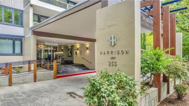 Lake Condo For Sale in Portland, Oregon