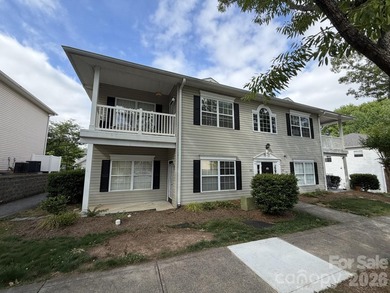 Fantastic opportunity to own a lower level condo in desirable - photo 1