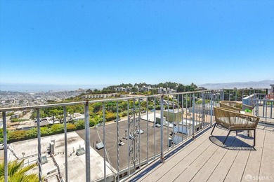 Outstanding 3-unit view building. Top unit penthouse features - photo 11