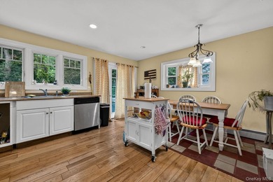The home provides generous room sizes, abundant natural light - photo 12