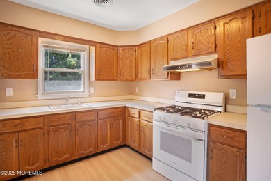 This charming 2-bedroom, 1-bathroom home with newly installed - photo 13