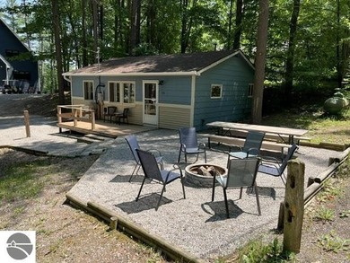 Charming Modern Lake Cottage at Pineview Resort - Arbutus Lake - photo 15