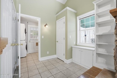 Charming and well-maintained, this 2-bedroom, 2-bath home in - photo 18