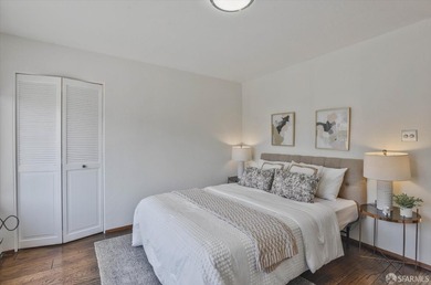 Outstanding 3-unit view building. Top unit penthouse features - photo 21