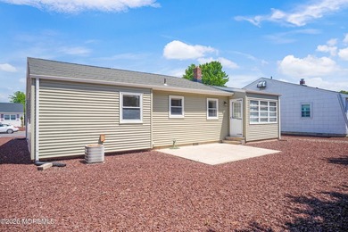This charming 2-bedroom, 1-bathroom home with newly installed - photo 29