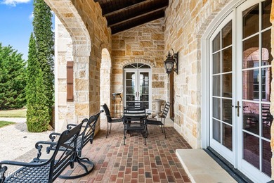 Villa Nove is a rare turnkey wine country estate and agritourism - photo 15