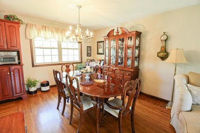Spacious 4 bedroom, 2 bathroom brick home offering just under 2 - photo 20