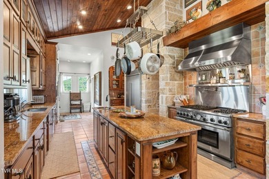 Villa Nove is a rare turnkey wine country estate and agritourism - photo 30