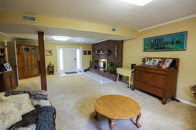 Spacious 4 bedroom, 2 bathroom brick home offering just under 2 - photo 34