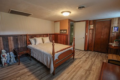 Spacious 4 bedroom, 2 bathroom brick home offering just under 2 - photo 42
