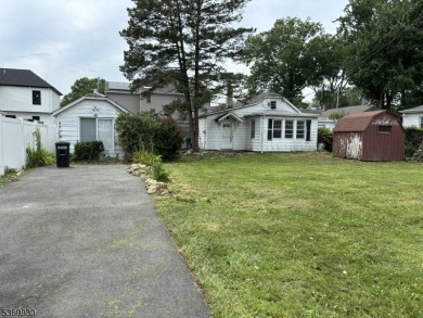 Lake Home Sale Pending in Parsippany-Troy Hills Twp., New Jersey