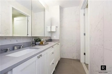 9AQ is a stunning brand new 3-bedroom and 3-bathroom - photo 17