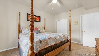 Rare DOUBLE condo offering 3,495 sq ft of lake living! This - photo 20