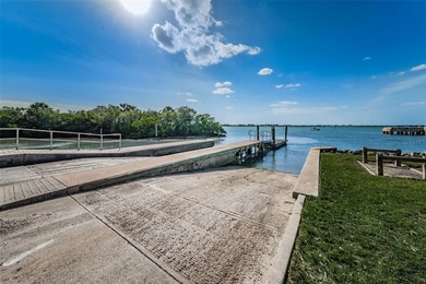 Beautifully updated 3-bedroom, 3-bath, 2,075 sq ft POOL home on - photo 32