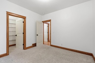 Located in the gated Hayden Lake Country Club Estates, this - photo 33