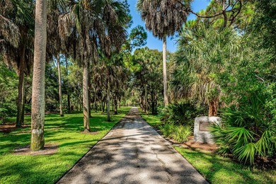 Beautifully updated 3-bedroom, 3-bath, 2,075 sq ft POOL home on - photo 41