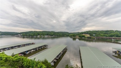 Rare DOUBLE condo offering 3,495 sq ft of lake living! This - photo 42
