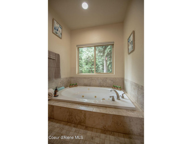 Welcome to your dream home at Priest Lake Golf Course! Perfect - photo 19