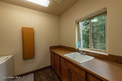 Welcome to your dream home at Priest Lake Golf Course! Perfect - photo 30
