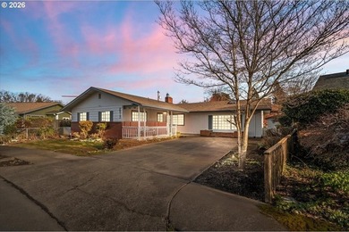 (private lake, pond, coastal) Home For Sale in Forestgrove Oregon