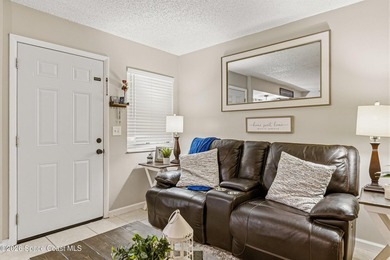 Charming 3BR/2BA townhome located in the desirable Oakwood - photo 10