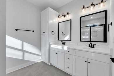 Welcome Home! This brand-new 4-bedroom, 3.5-bath home, expertly - photo 19