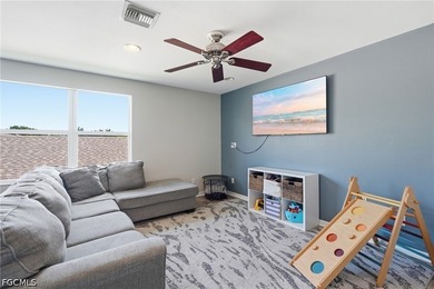 GREAT LOCATION with no Hurricane damage! Spacious and - photo 33