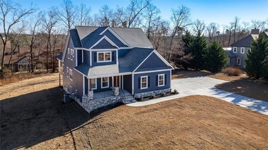 Welcome Home! This brand-new 4-bedroom, 3.5-bath home, expertly - photo 38