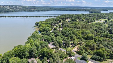 Experience lakeside living at its best on the Russellville side - photo 50