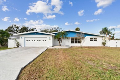 Manatee River Home For Sale in Ellenton Florida