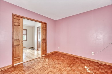 Welcome to 136 Hoover Road! This 1935 Colonial offers 4 spacious - photo 21