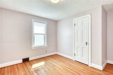 Welcome to 136 Hoover Road! This 1935 Colonial offers 4 spacious - photo 37