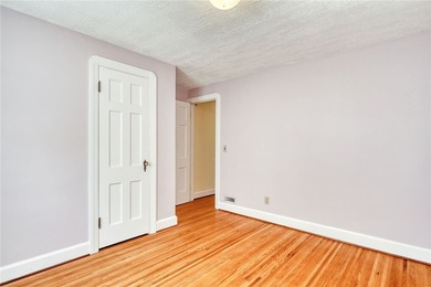 Welcome to 136 Hoover Road! This 1935 Colonial offers 4 spacious - photo 38
