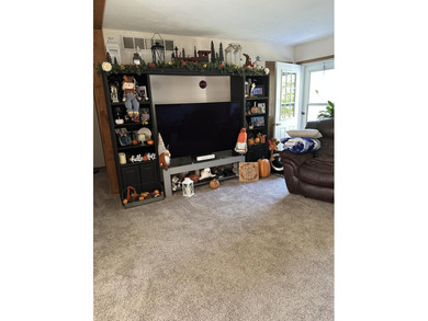 Beautifully maintained and full of charm, this 2-bedroom, 2-bath - photo 12