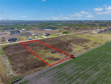 Just under an acre and perfectly positioned near all the - photo 4