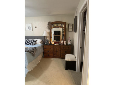 Beautifully maintained and full of charm, this 2-bedroom, 2-bath - photo 18