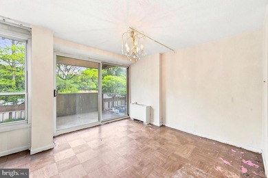 This one bedroom two  bathroom condominium is priced to sell.  A - photo 2