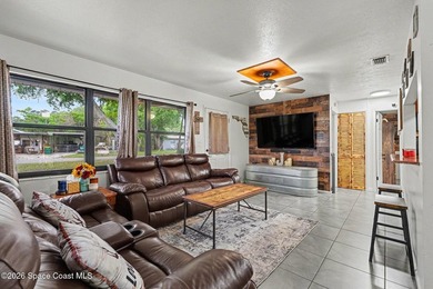Enjoy easy Florida living in this well-maintained 2-bedroom - photo 2