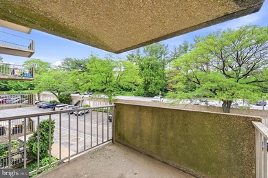 This one bedroom two  bathroom condominium is priced to sell.  A - photo 6